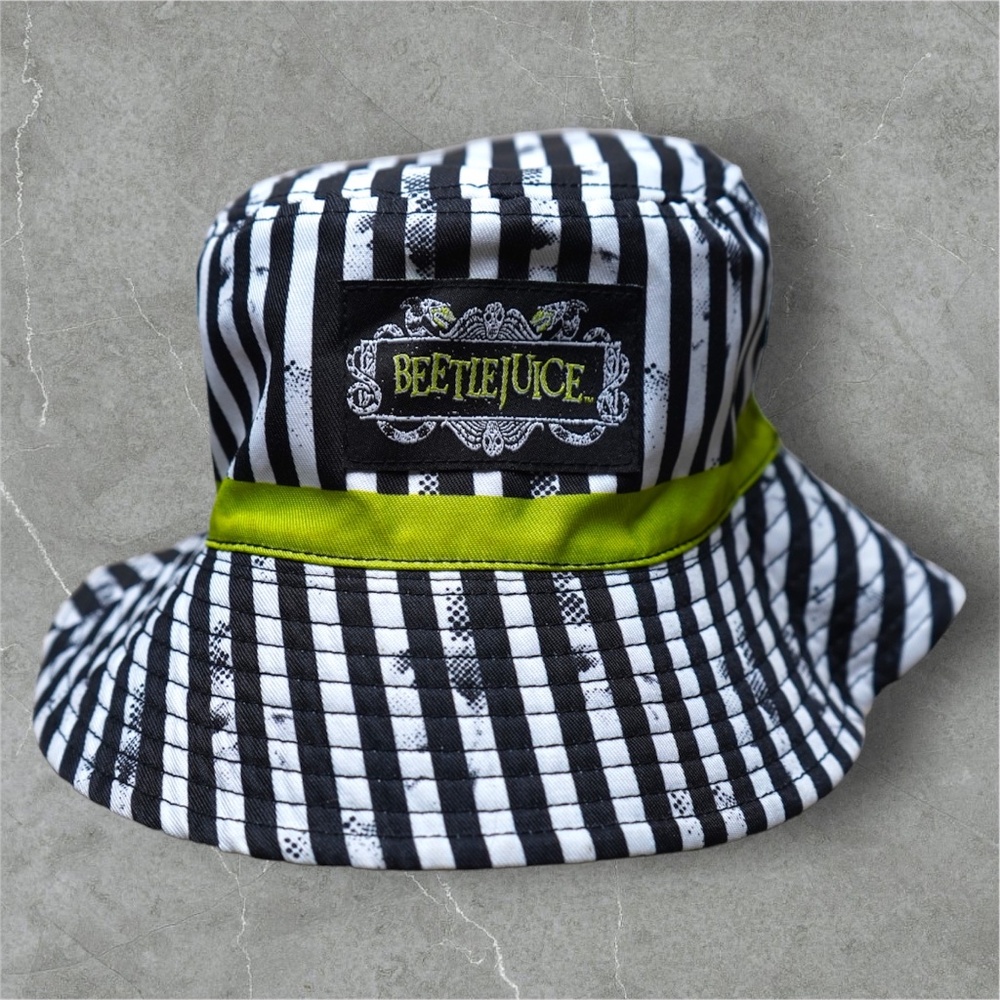 Universal Studios Halloween Horror Nights 2021 Beetlejuice Reversible Bucket Hat